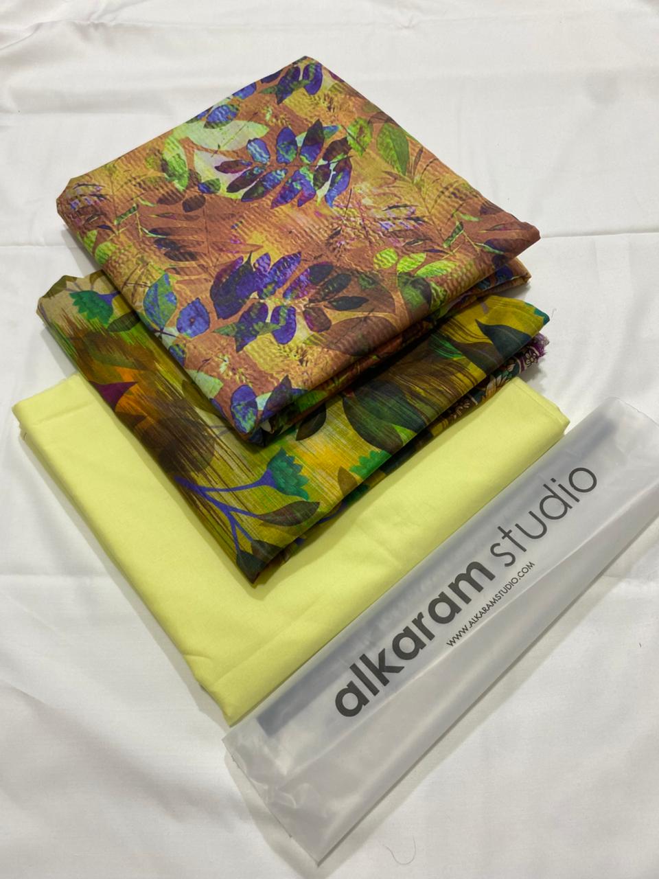 GIL AHMED 3PC LAWN