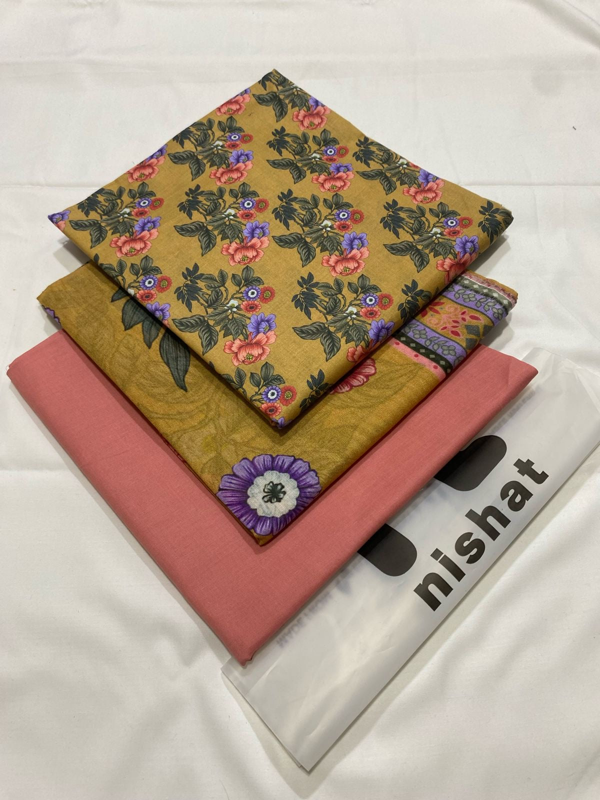 Lawn Printed Unstitched 3Piece D-037